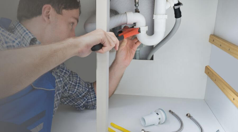 Expert burst pipe repair services in Plantation, FL